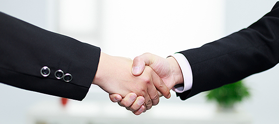 我們擁有器件代理和技術(shù)開(kāi)發(fā)的雙重優(yōu)勢(shì)，既可以為客戶(hù)解決器件的成本問(wèn)題，又能為客戶(hù)提供成熟的BMS技術(shù)方案。為客戶(hù)提供更加全面，高效的服務(wù)體驗(yàn)。